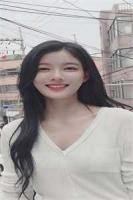 入宫为妃后，迎娶下堂青梅的世子悔疯了