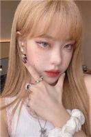 为超雄首富生下孩子后，我吓哭了