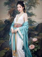 梨花落尽，云散夜未明谢云迟沈晚梨